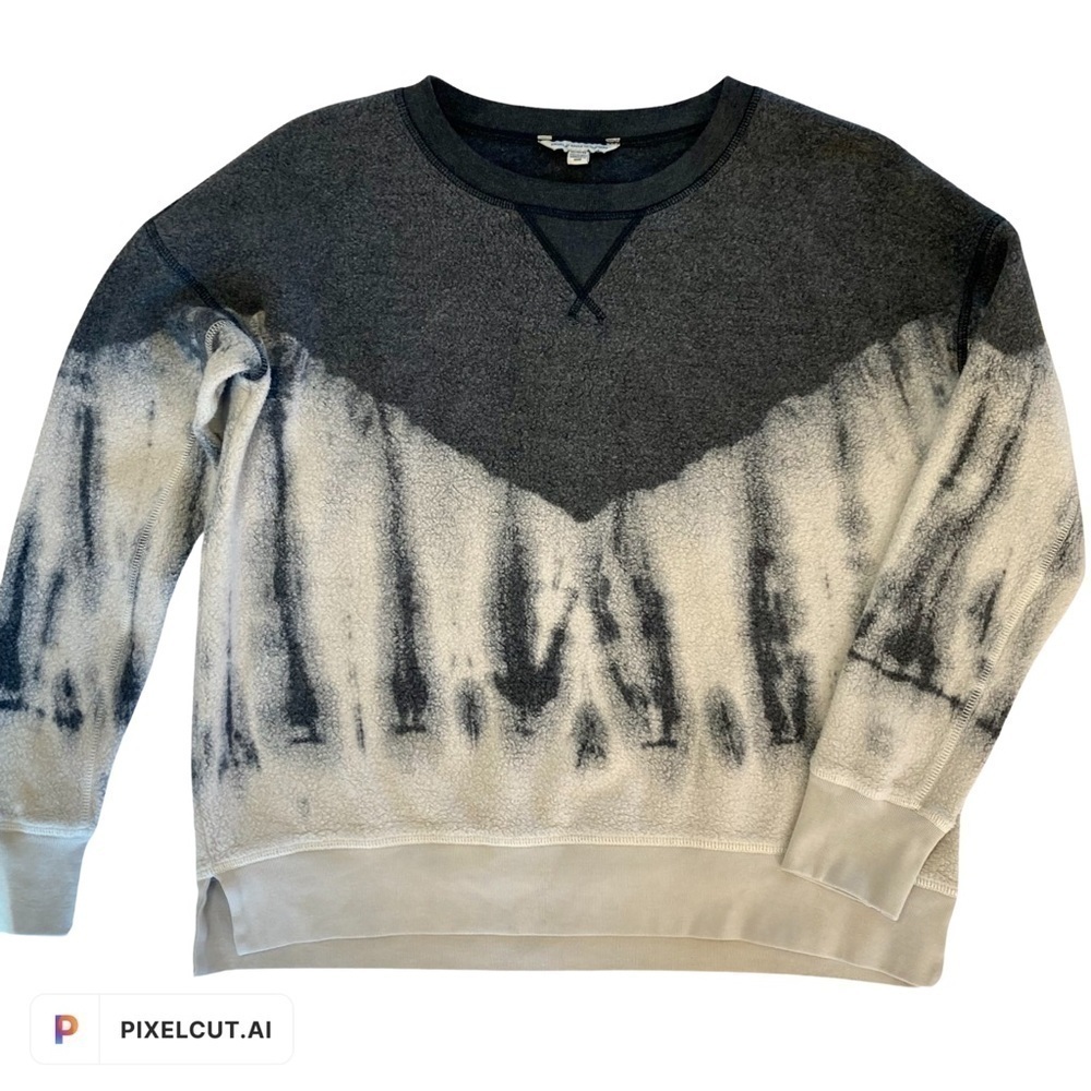 American Eagle grayscale dip dye sweatshirt